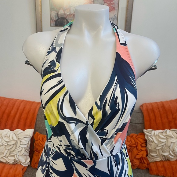 ❣️🆕Coastal Blue Floral Print Halter One Piece Swimsuit❣️ - Picture 3 of 8